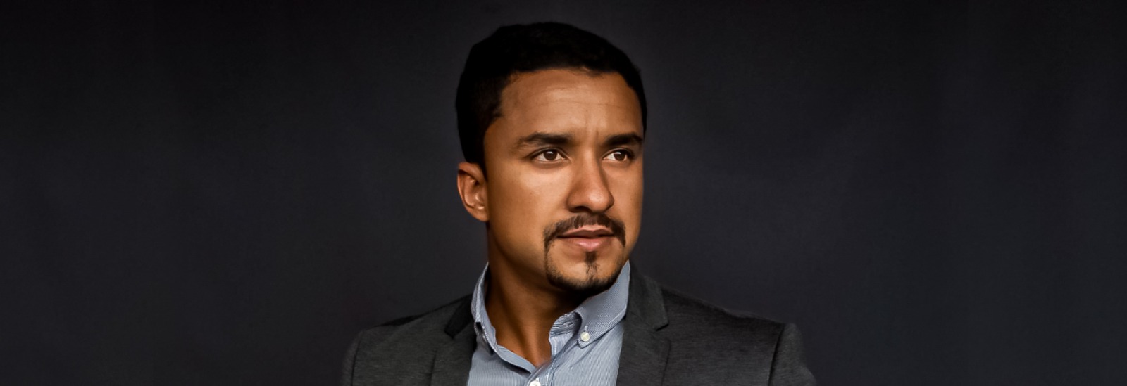 Diego Coelho Background